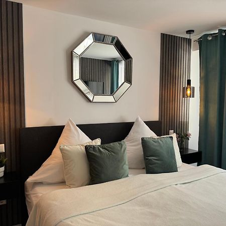 Prime Host Dream Appartement Karlsruhe Buitenkant foto