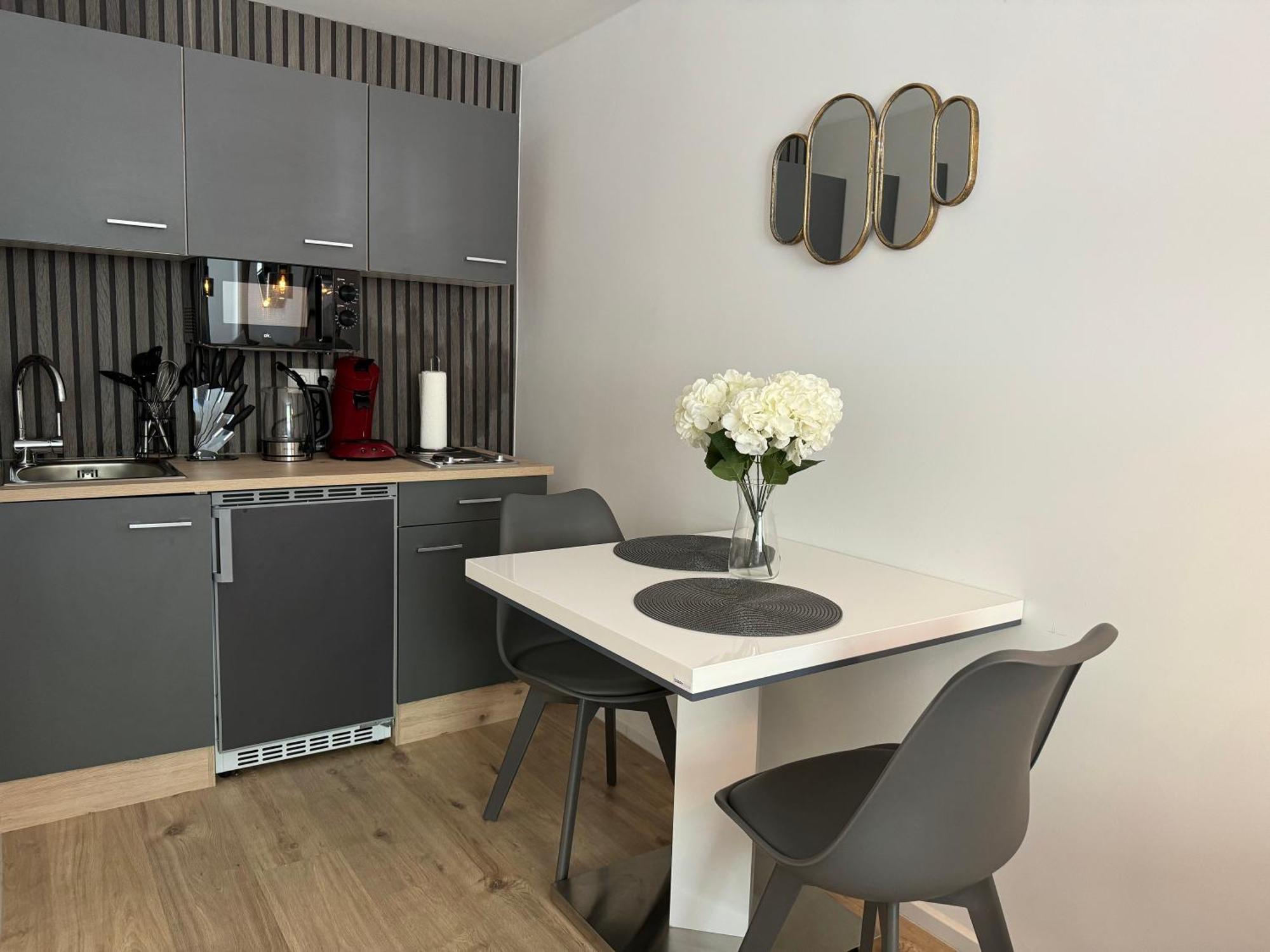 Prime Host Dream Appartement Karlsruhe Buitenkant foto