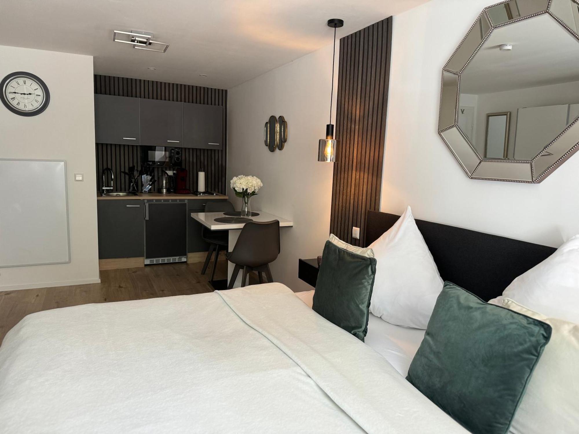Prime Host Dream Appartement Karlsruhe Buitenkant foto